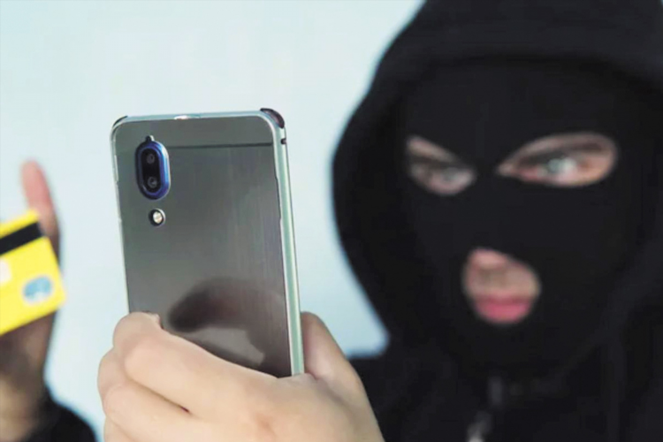Хит фм номер телефона ватсап