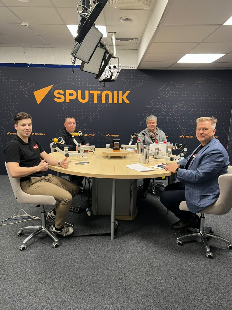 Радио спутник 91.5