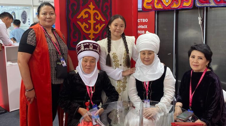 Спутник фм екатеринбург слушать