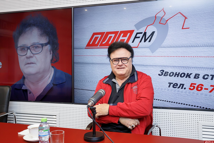 Треклист новое радио